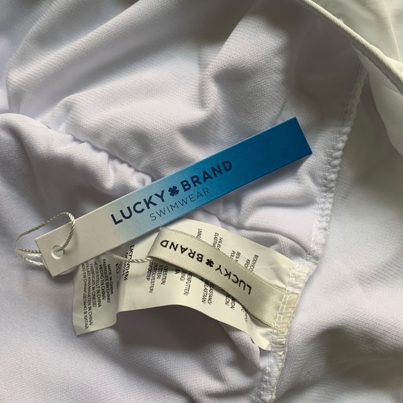 One piece swimsuit - Picture 4 of 4